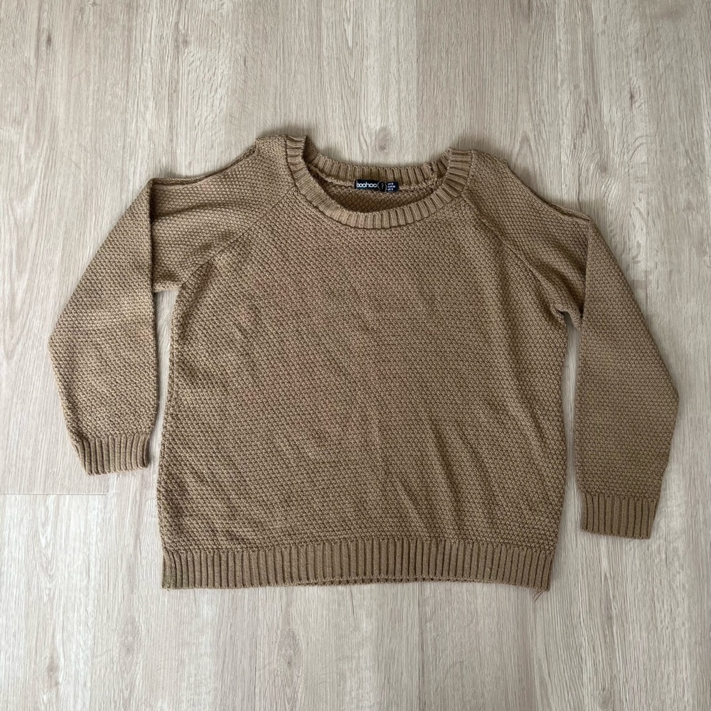 Cold Shoulder Sweater - Picture 2 of 4